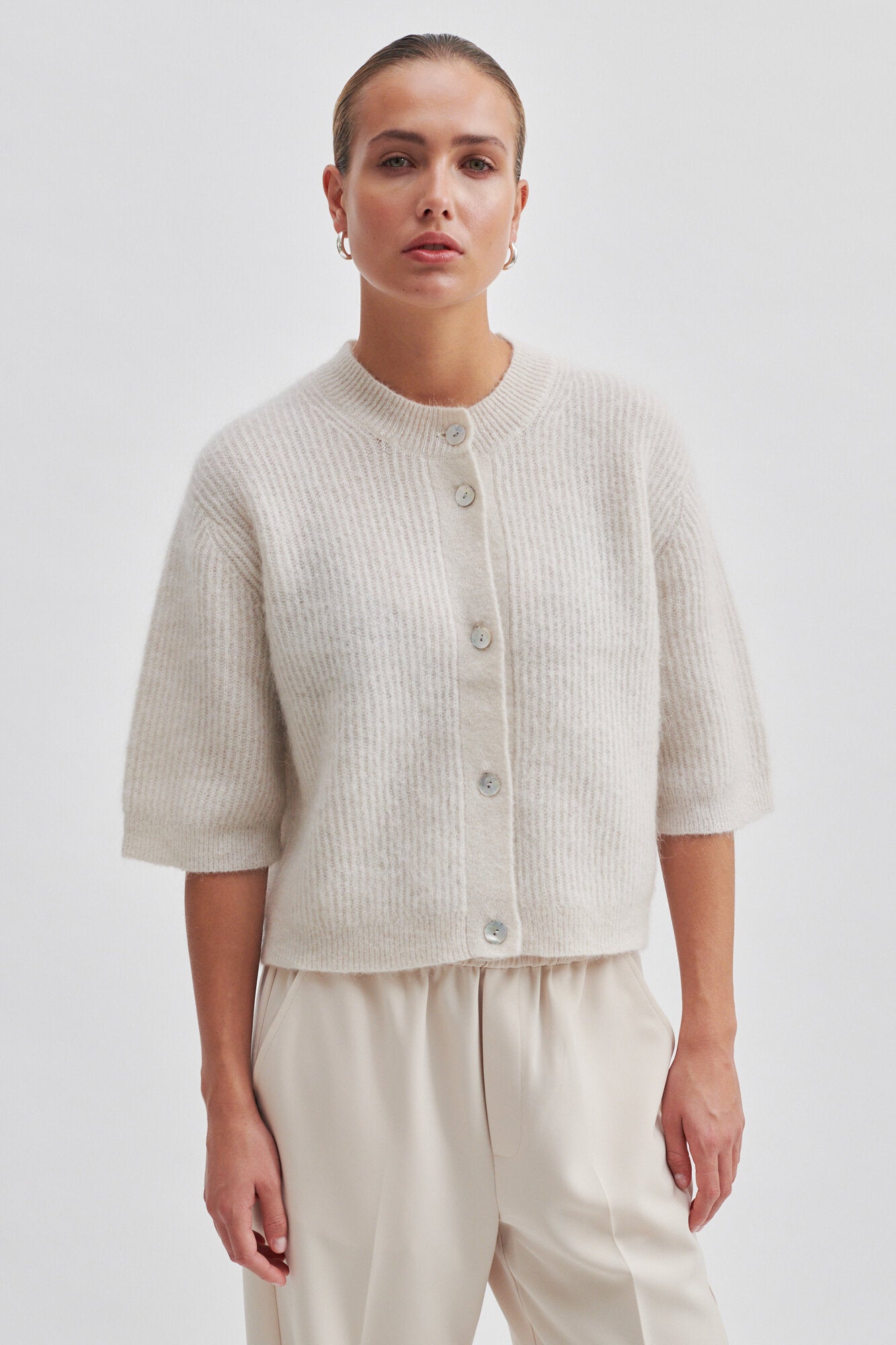 Andrea kortærmet cardigan - Pumice Stone